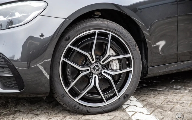 Mercedes-Benz Klasa E cena 249900 przebieg: 9893, rok produkcji 2022 z Władysławowo małe 301